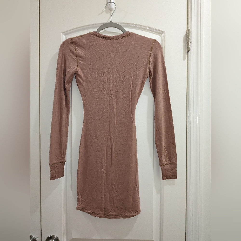 1. NWT SKIMS SLEEP HENLEY DRESS IN SIENNA - Picture 4 of 7